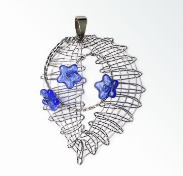 Preview: 403 Klöppelschmuck Bastelset „Drei-Blümchen-Blatt“