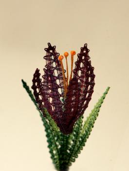 Preview: 115 Klöppelbrief "Krokus"   -   Blümchen in 3D-Optik