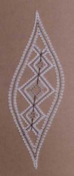 Preview: 137 Klöppelbrief Rhombenmotiv "Ecken"