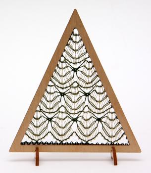 Preview: 185 Klöppelbrief Dreieck "Tannengrün"