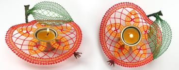 Preview: 407 Klöppelbrief „Apfel" für Holz-Teelichthalter