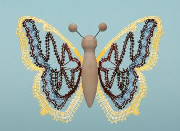 Preview: 027 Klöppelbrief Schmetterling "Trauermantel" für Holzkörper