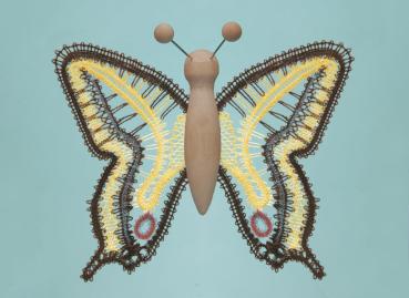 Preview: 029 Klöppelbrief Schmetterling "Schwalbenschwanz" für Holzkörper