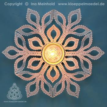 Preview: 416 Klöppelbrief  „Schneeflocke“ für Holz-Teelichthalter