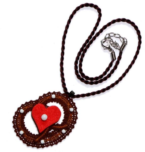 339 Klöppelschmuck Bastelset „Brezel mit Herz“