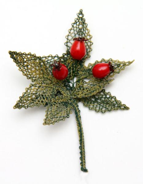 175 Klöppelbrief „Hagebutte“