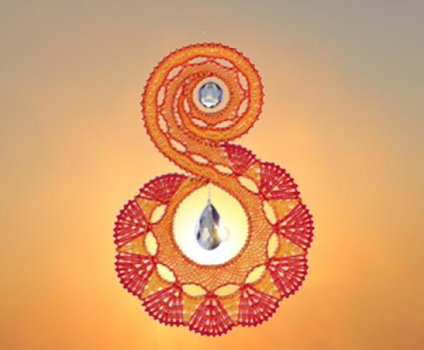 440 Klöppelbrief Suncatcher "S"