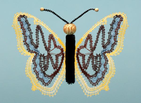 031 Klöppelbrief Schmetterling "Trauermantel" für Chenille Körper