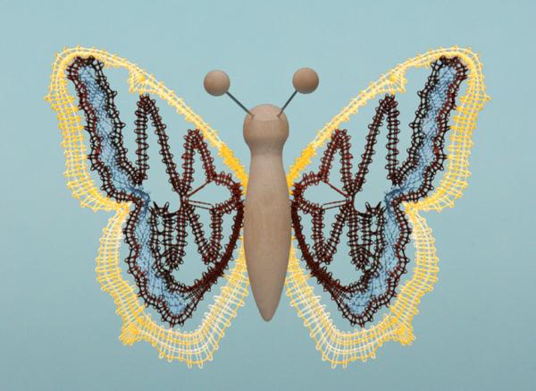 027 Klöppelbrief Schmetterling "Trauermantel" für Holzkörper