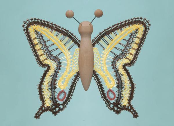 029 Klöppelbrief Schmetterling "Schwalbenschwanz" für Holzkörper