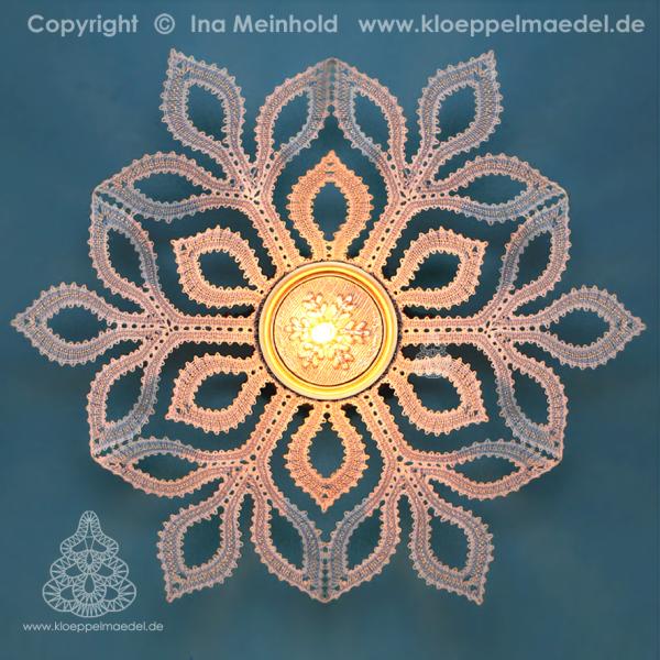 416 Klöppelbrief  „Schneeflocke“ für Holz-Teelichthalter