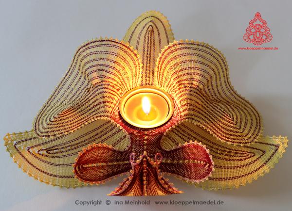 496 Klöppelbrief Blüte "Phalenopsis" für Teelichthalter